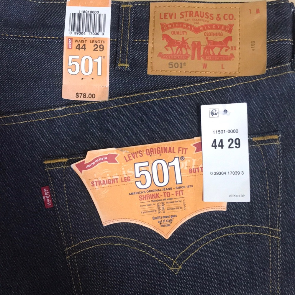 Levi’s straight leg jeans